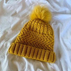 Sweet Soft Knit Pom Pom Beanie